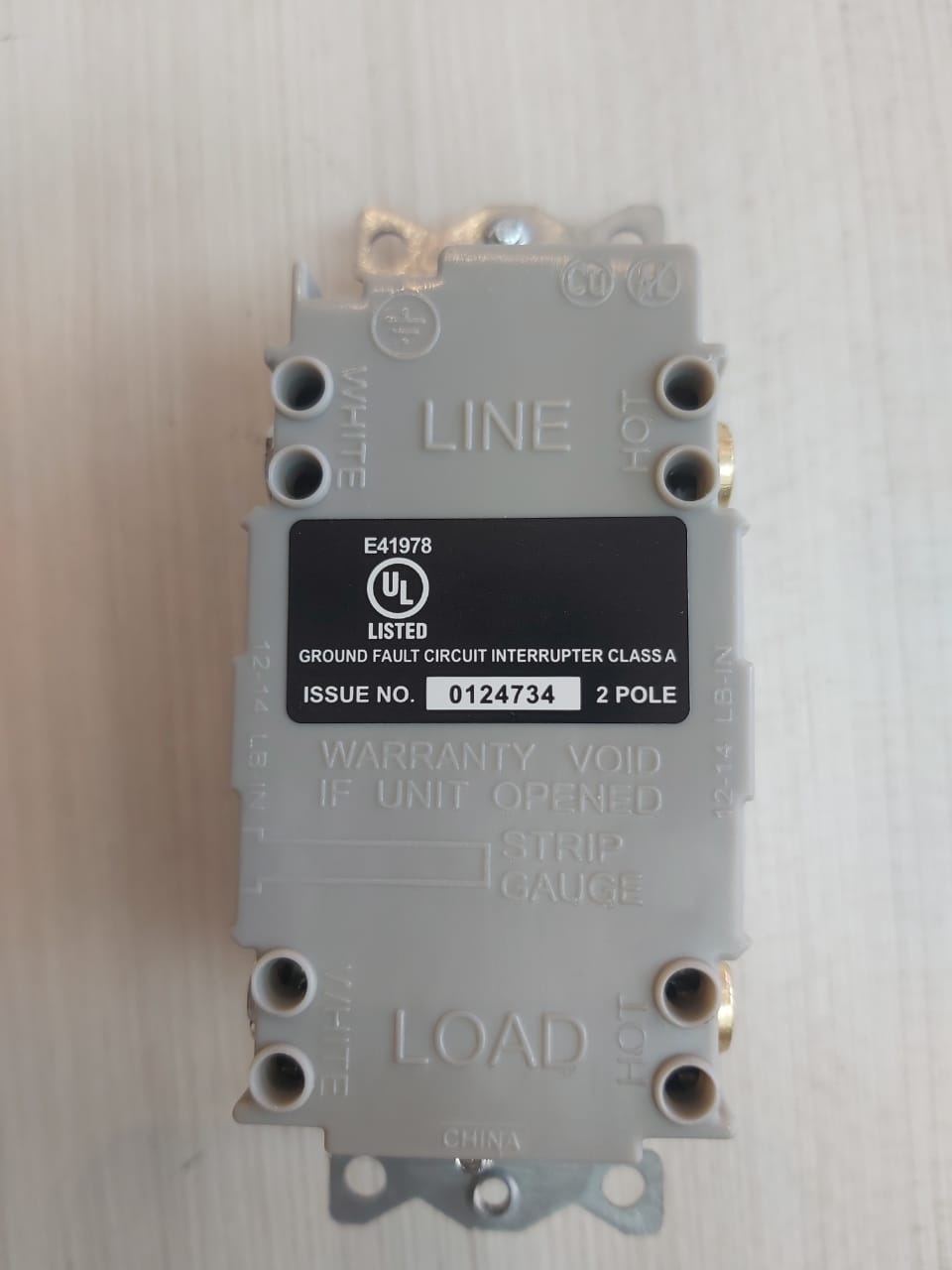 Lutron contacto GFCI