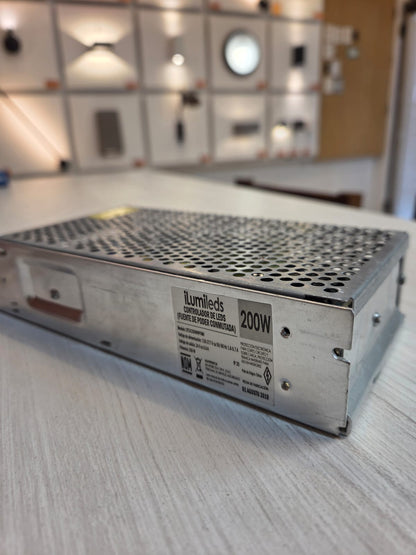 Fuente de poder interior