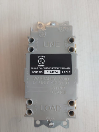 Lutron contacto GFCI